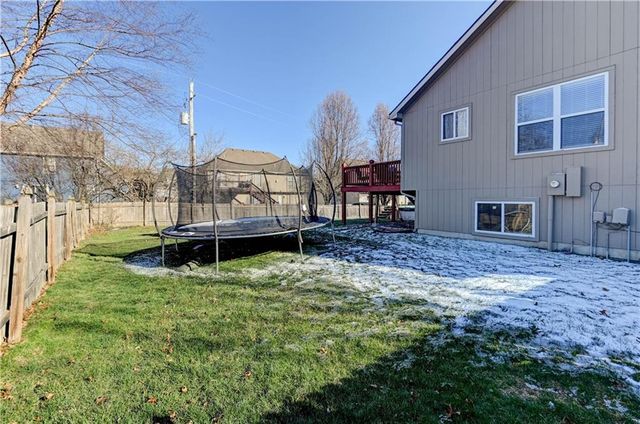 2611 S 25th Street, Leavenworth, KS 66048