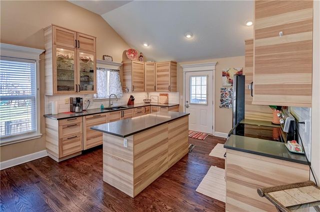 2611 S 25th Street, Leavenworth, KS 66048