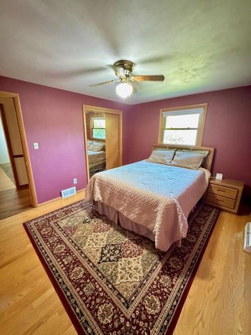 1112 TULLAR ROAD, Neenah, WI 54956