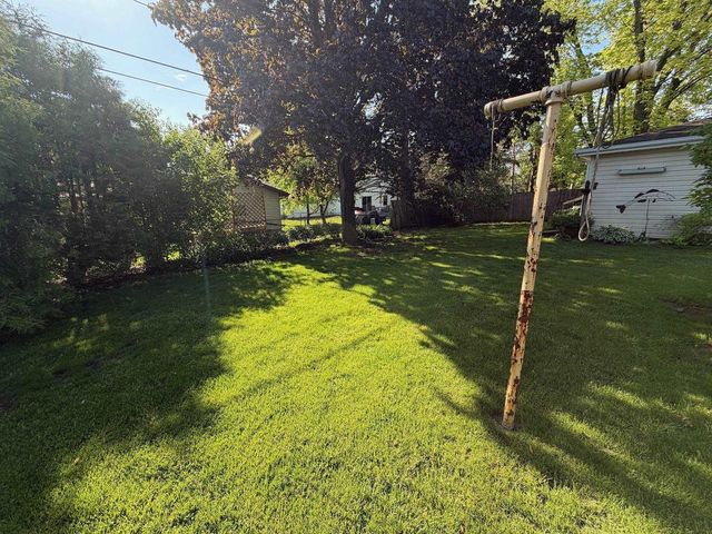 1112 TULLAR ROAD, Neenah, WI 54956