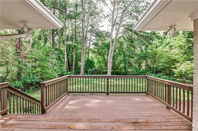 1356 Peachtree Battle NW Avenue, Atlanta, GA 30327