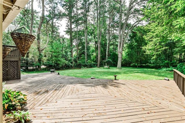 1356 Peachtree Battle NW Avenue, Atlanta, GA 30327