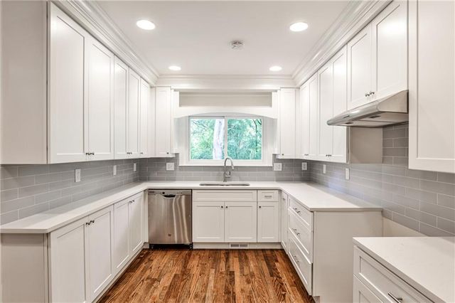 1356 Peachtree Battle NW Avenue, Atlanta, GA 30327