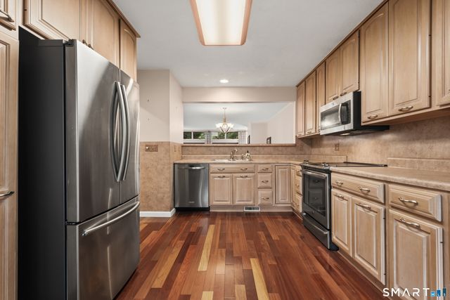6 Stratford Park 6, Bloomfield, CT 06002