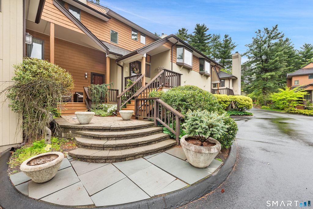 6 Stratford Park 6, Bloomfield, CT 06002
