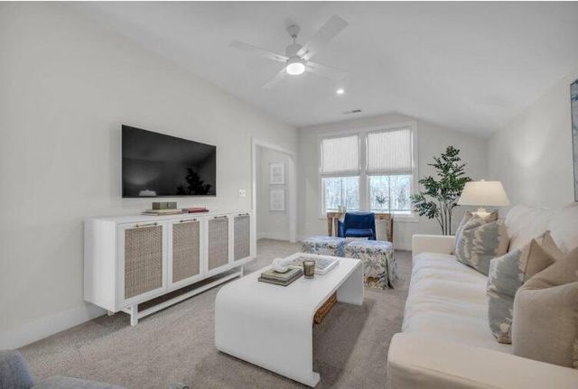 10221 Shetland Terrace 29, Collegedale, TN 37363