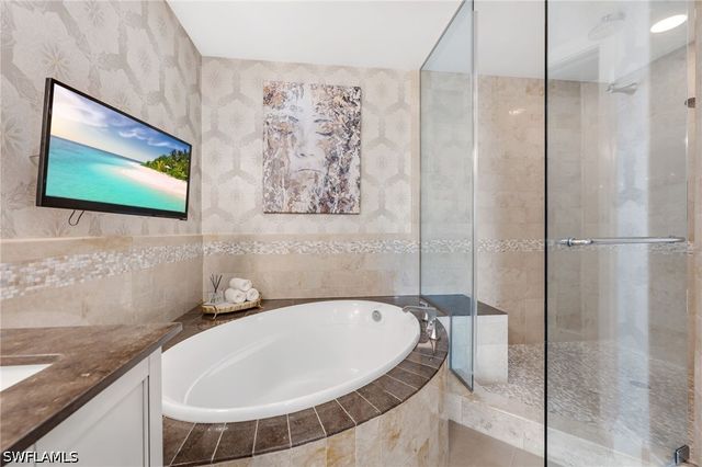 9115 Strada PL 5414, Naples, FL 34108