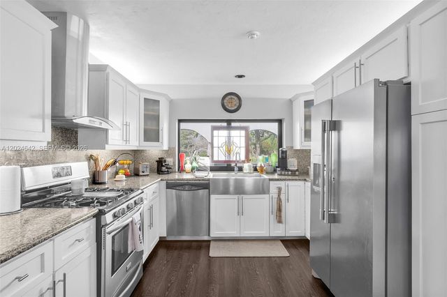 8825 SW 185th Ter, Cutler Bay, FL 33157