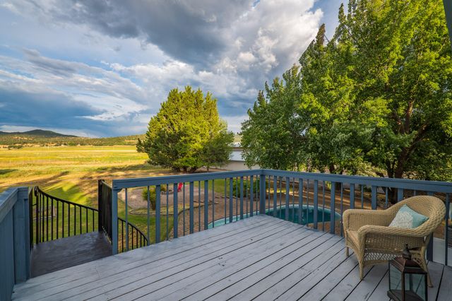 5900 McLoughlin Drive, Central Point, OR 97502