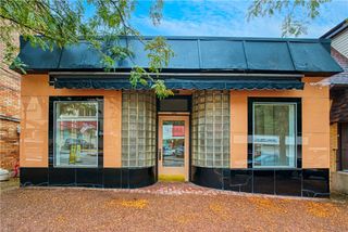 446 Perry Hwy, West View, PA 15229