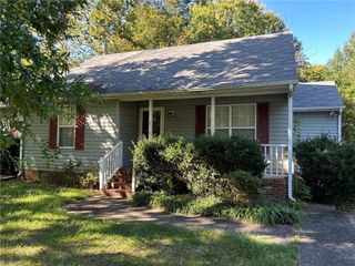 5710 Country Lane, Greensboro, NC 27410