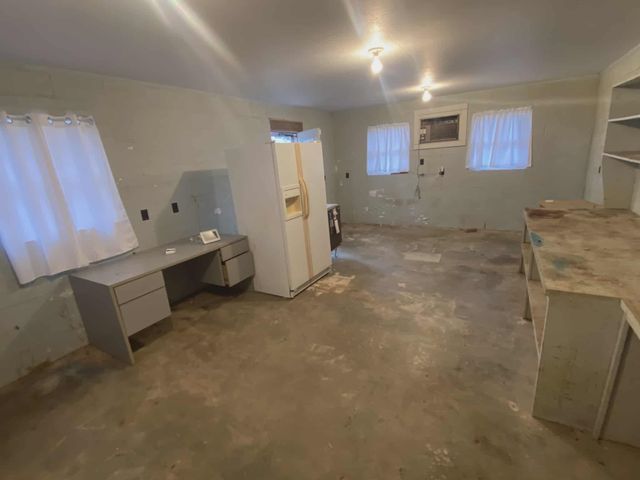 175 AUSTIN ST, Savannah, TN 38372