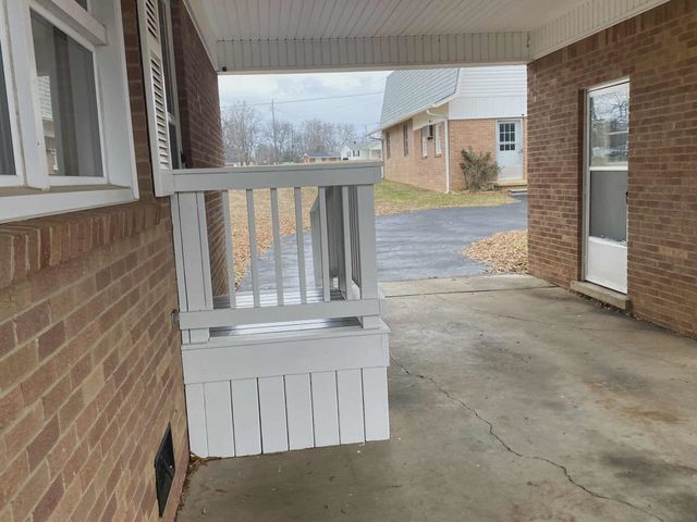 175 AUSTIN ST, Savannah, TN 38372