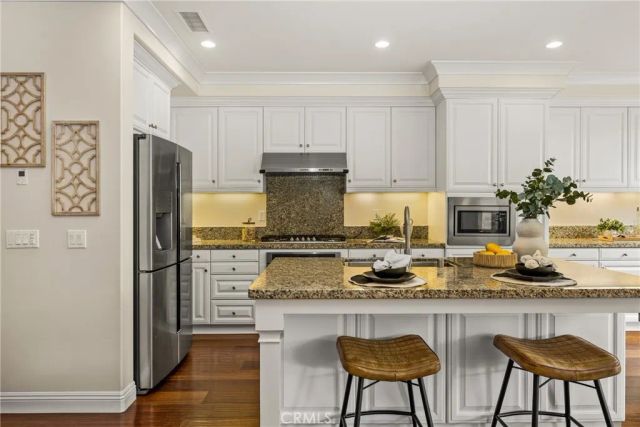 74 Diamond, Irvine, CA 92620