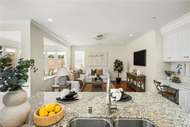 74 Diamond, Irvine, CA 92620