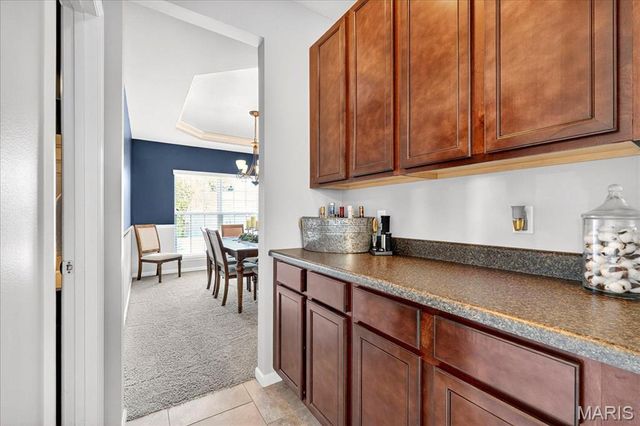 7822 Pinetop Drive, St Louis, MO 63129