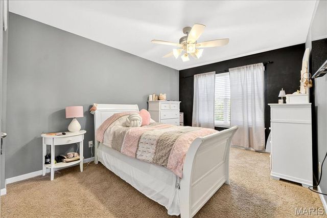 7822 Pinetop Drive, St Louis, MO 63129