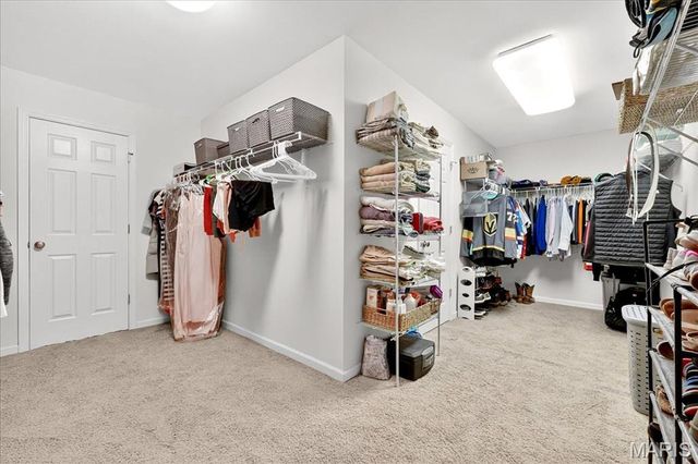 7822 Pinetop Drive, St Louis, MO 63129