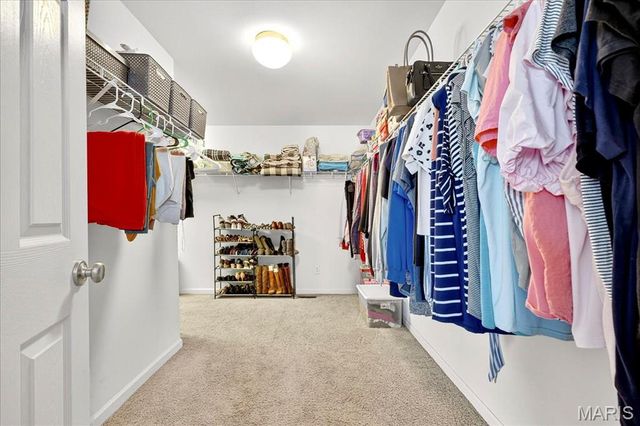 7822 Pinetop Drive, St Louis, MO 63129