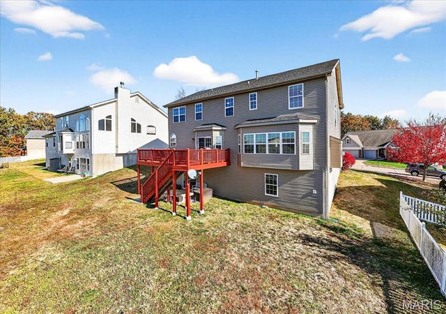 7822 Pinetop Drive, St Louis, MO 63129