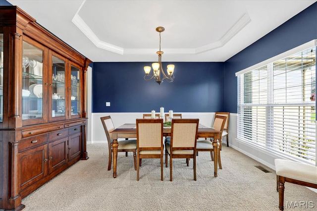 7822 Pinetop Drive, St Louis, MO 63129