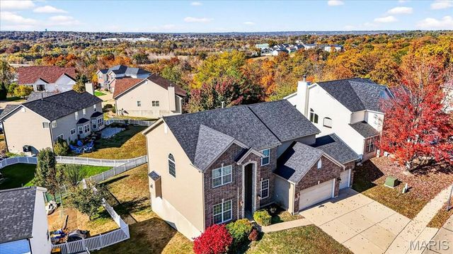 7822 Pinetop Drive, St Louis, MO 63129