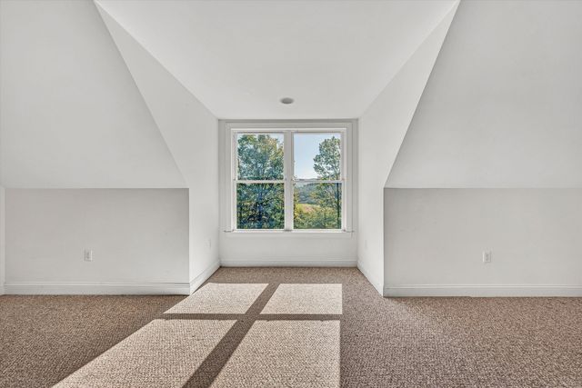 401 Piney Ridge RD, Covington, VA 24426