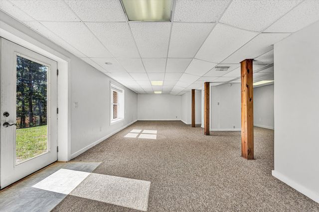 401 Piney Ridge RD, Covington, VA 24426