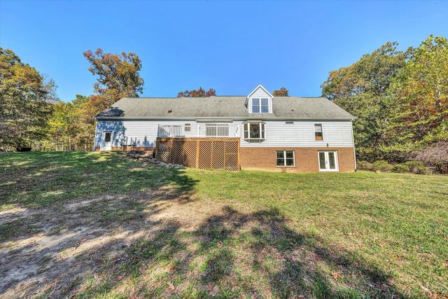 401 Piney Ridge RD, Covington, VA 24426