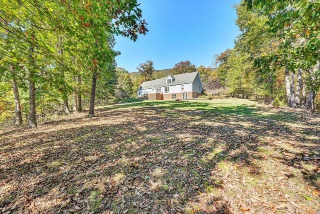 401 Piney Ridge RD, Covington, VA 24426