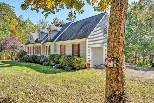 401 Piney Ridge RD, Covington, VA 24426