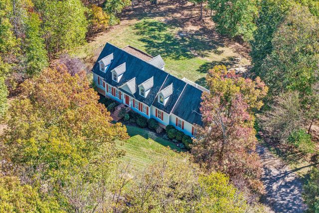 401 Piney Ridge RD, Covington, VA 24426