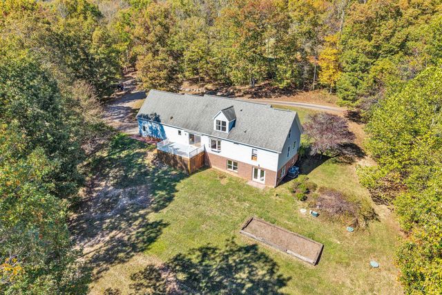 401 Piney Ridge RD, Covington, VA 24426