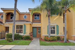 975 NE 42nd Ter 975, Homestead, FL 33033