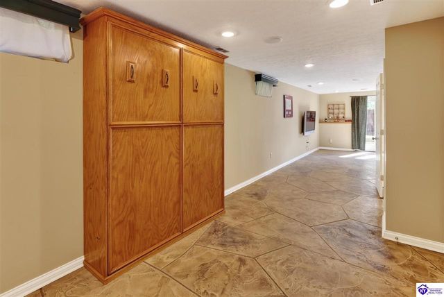 106 Dover Court, Elizabethtown, KY 42701