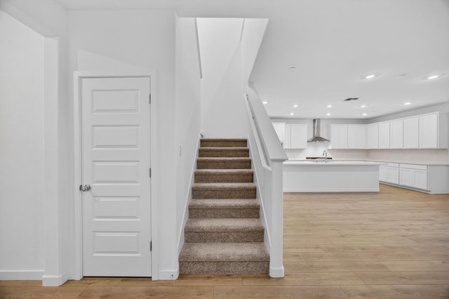 7373 Effeto St, Sacramento, CA 95829