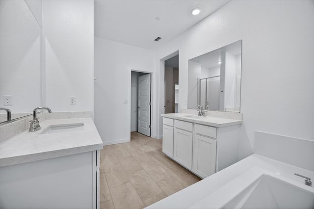 7373 Effeto St, Sacramento, CA 95829