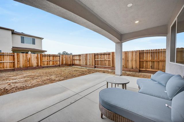 7373 Effeto St, Sacramento, CA 95829