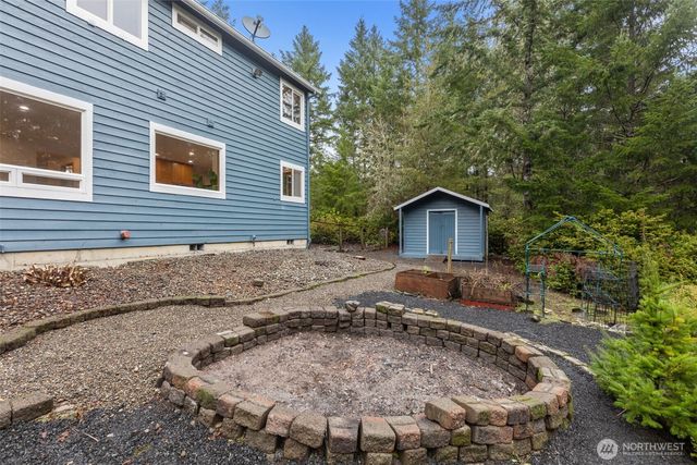 18267 NW Stavis Bay Road, Seabeck, WA 98380