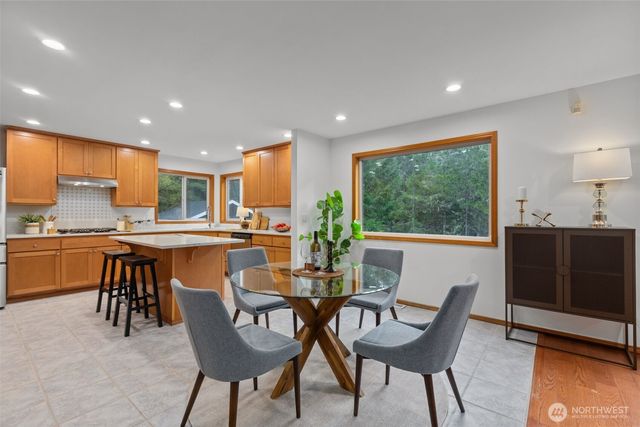 18267 NW Stavis Bay Road, Seabeck, WA 98380