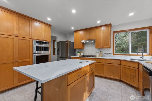 18267 NW Stavis Bay Road, Seabeck, WA 98380