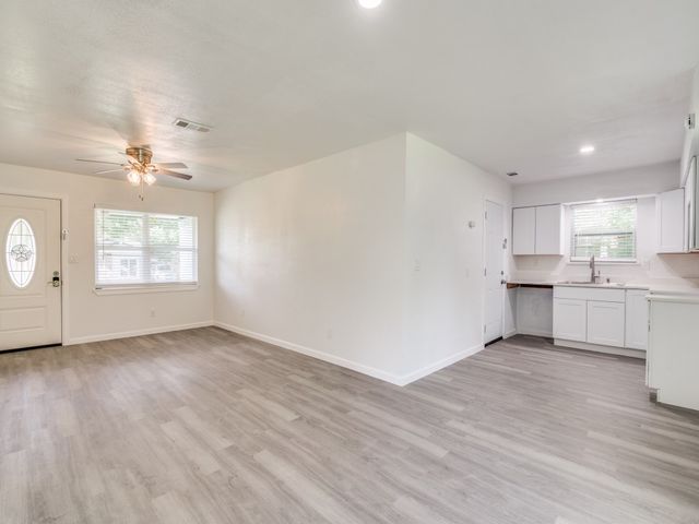 525 Moonlight Drive, Garland, TX 75040