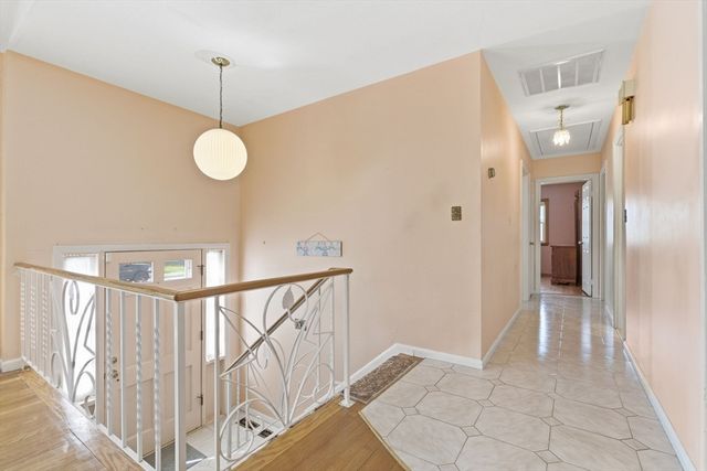 23 Shady Hill Drive, North Reading, MA 01864