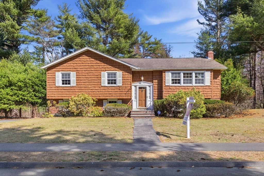 23 Shady Hill Drive, North Reading, MA 01864