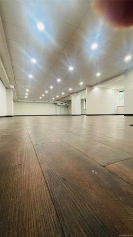 13517 Northern Boulevard 2A, Flushing, NY 11354