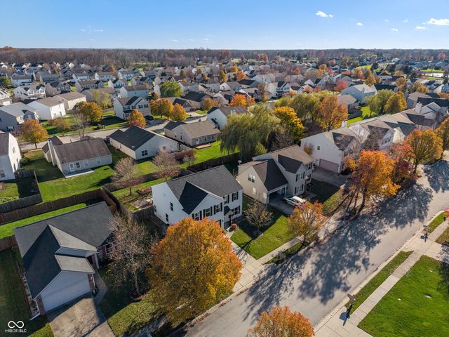 18878 Pilot Mills Drive, Noblesville, IN 46062