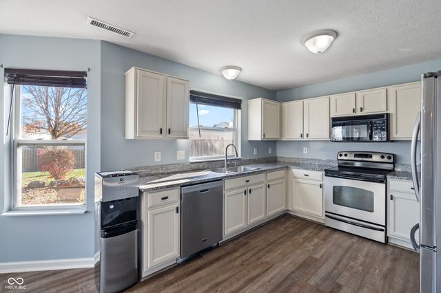 18878 Pilot Mills Drive, Noblesville, IN 46062
