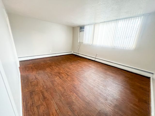 772 W LENNOX ST, Midvale, UT 84047