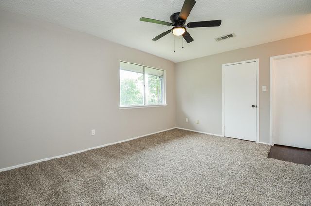 5809 Village Forest Court, Houston, TX 77092