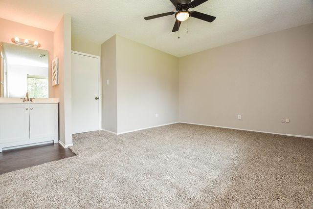 5809 Village Forest Court, Houston, TX 77092